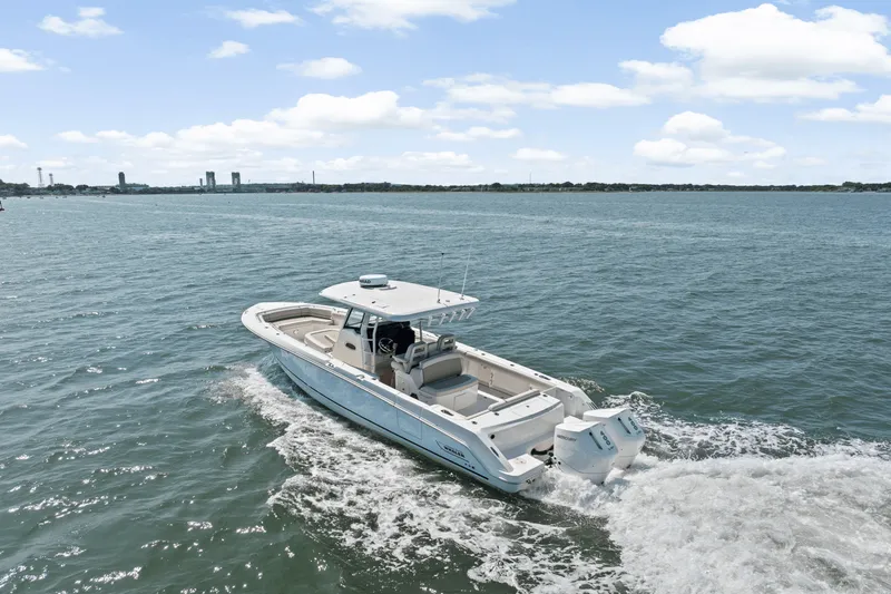 Slide: The Image of Boston Whaler 330 Outrage 2025 - 61