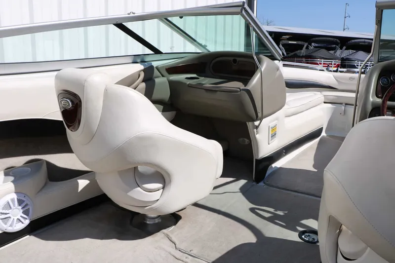 Slide: The Image of Crownline Boats 202 BR 2004 - 40