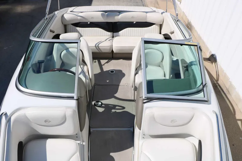 Slide: The Image of Crownline Boats 202 BR 2004 - 25