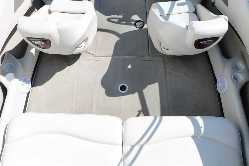 Slide: The Image of Crownline Boats 202 BR 2004 - 20