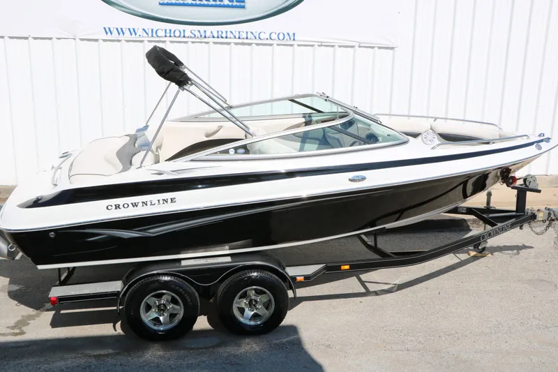 Slide: The Image of Crownline Boats 202 BR 2004 - 15