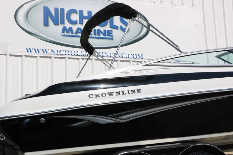 Slide: The Image of Crownline Boats 202 BR 2004 - 3