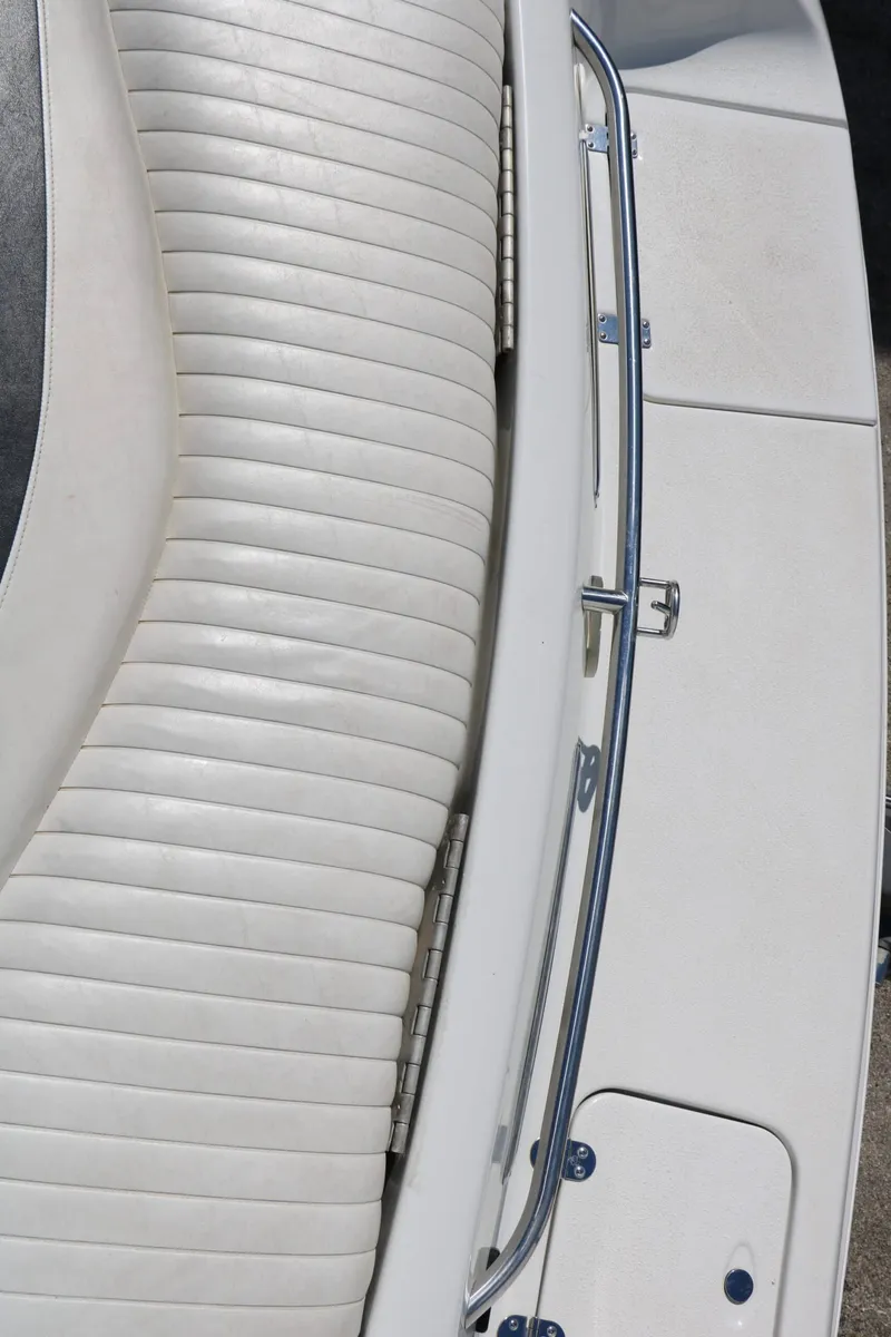 Slide: The Image of Crownline Boats 202 BR 2004 - 43