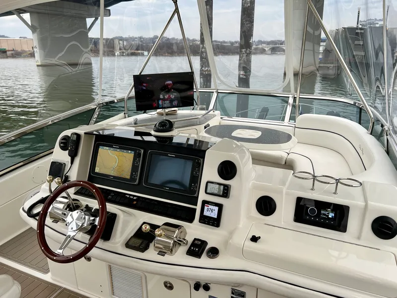 Slide: The Image of Sea Ray 52 Sedan Bridge 2007 - 34