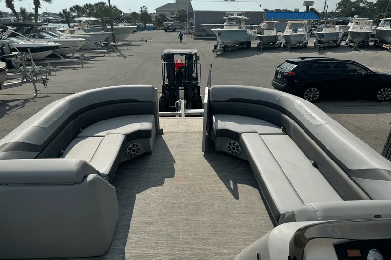 Slide: The Image of Bennington 21 SX 2020 - 10