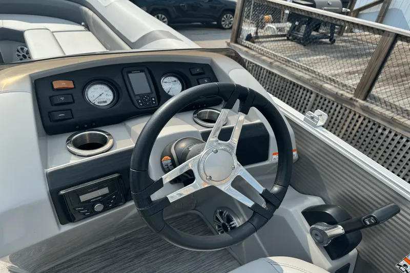 Slide: The Image of Bennington 21 SX 2020 - 8