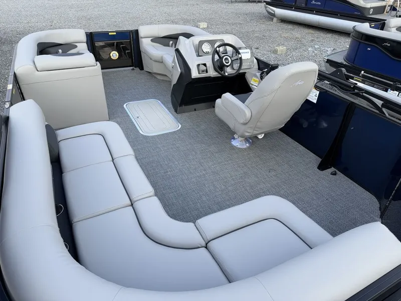 Slide: The Image of Barletta Boats A20L 2026 - 25