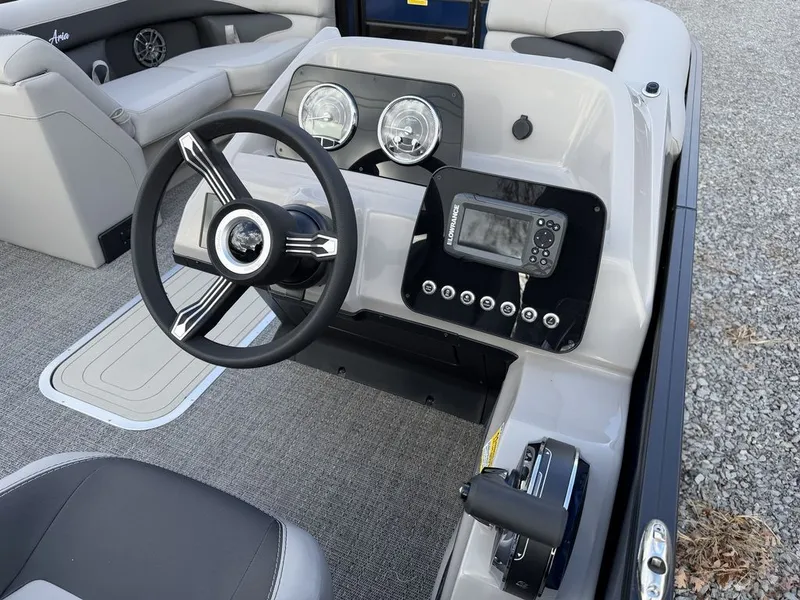 Slide: The Image of Barletta Boats A20L 2026 - 37