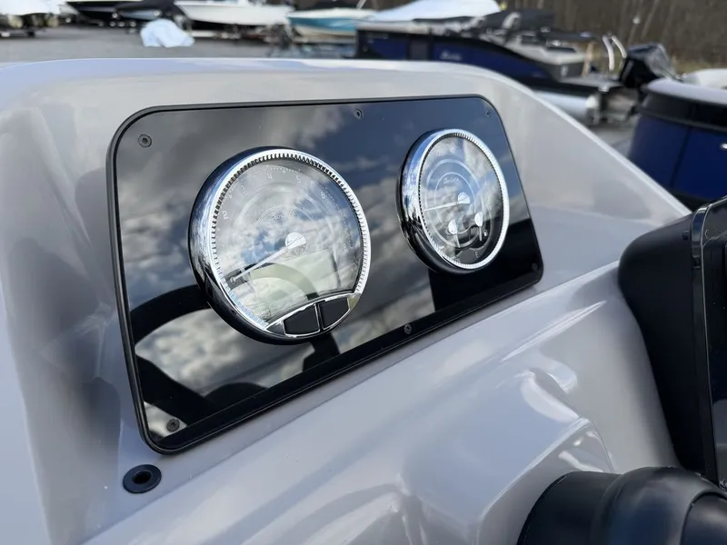 Slide: The Image of Barletta Boats A20L 2026 - 33