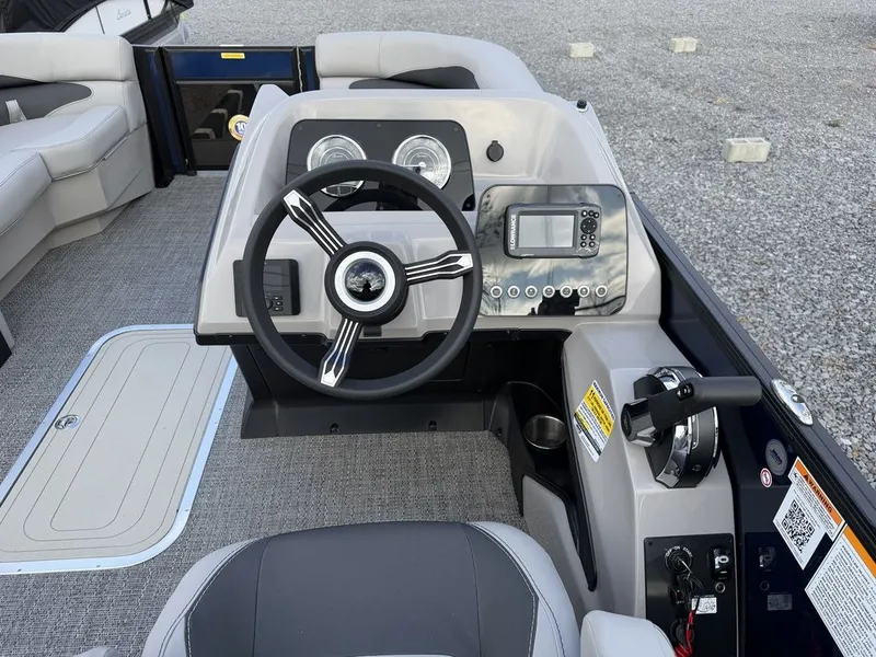 Slide: The Image of Barletta Boats A20L 2026 - 35