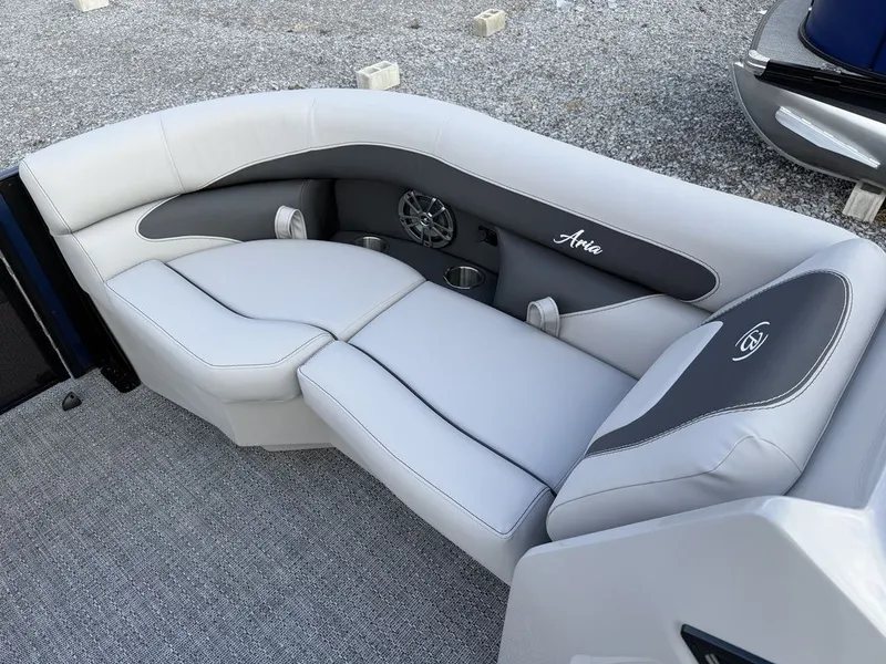 Slide: The Image of Barletta Boats A20L 2026 - 19