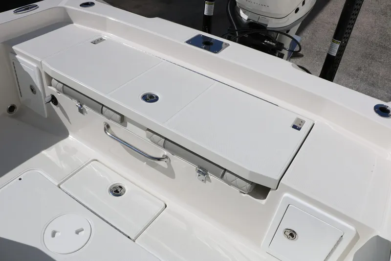 Slide: The Image of Ranger 2660 Bay 2022 - 61
