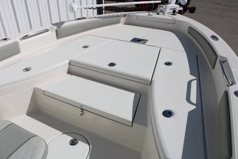Slide: The Image of Ranger 2660 Bay 2022 - 30