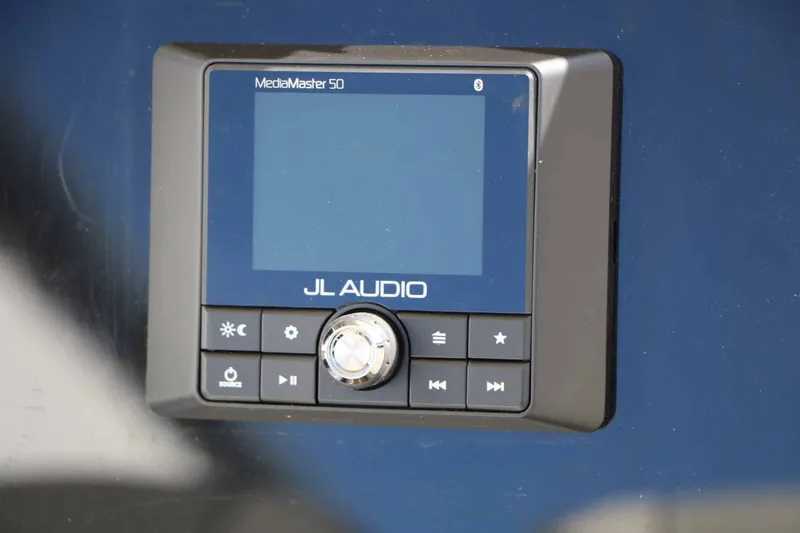 Slide: The Image of Ranger 2660 Bay 2022 - 47