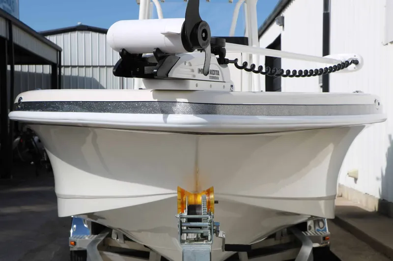 Slide: The Image of Ranger 2660 Bay 2022 - 8