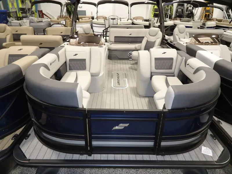 The Image of Starcraft Marine CX 23 DL 2025 - 0