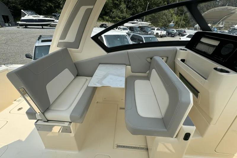 Slide: The Image of Scout 277 Dorado 2025 - 22