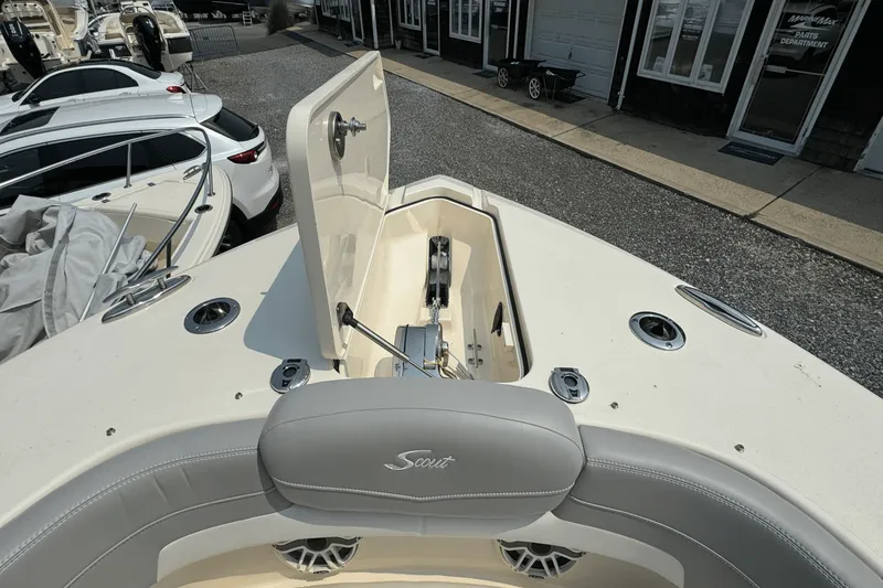 Slide: The Image of Scout 277 Dorado 2025 - 44