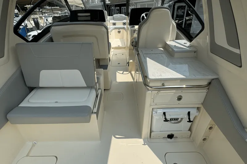 Slide: The Image of Scout 277 Dorado 2025 - 9