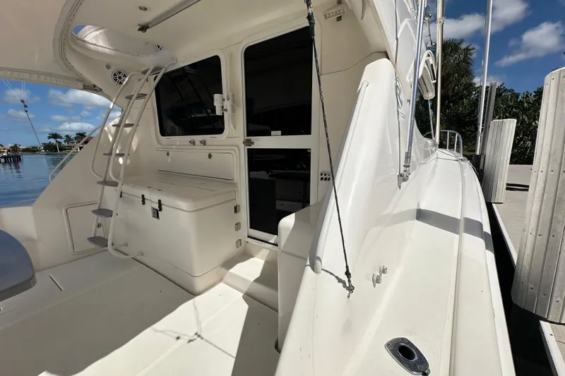 Slide: The Image of Riviera 40 Flybridge 2002 - 14