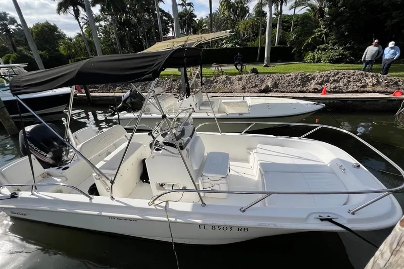 Slide: The Image of Boston Whaler 170 Dauntless 2016 - 1