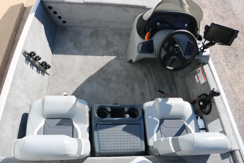 Slide: The Image of Tracker Boats Pro 16 2009 - 21