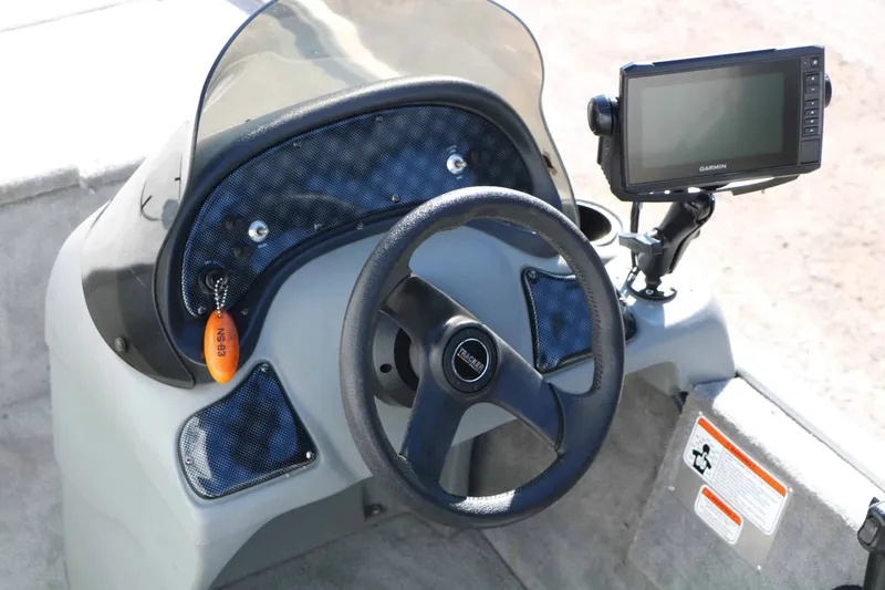 Slide: The Image of Tracker Boats Pro 16 2009 - 20