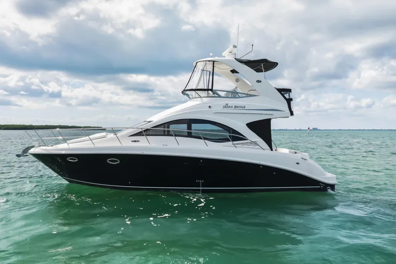 The Image of Sea Ray 36 Sedan Bridge 2008 - 0