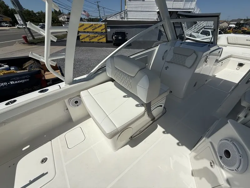 Slide: The Image of World Cat 280DC-X 2026 - 8