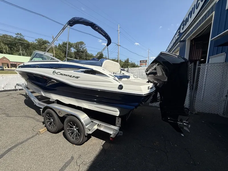 Slide: The Image of Crownline Boats E220 XS 2026 - 2