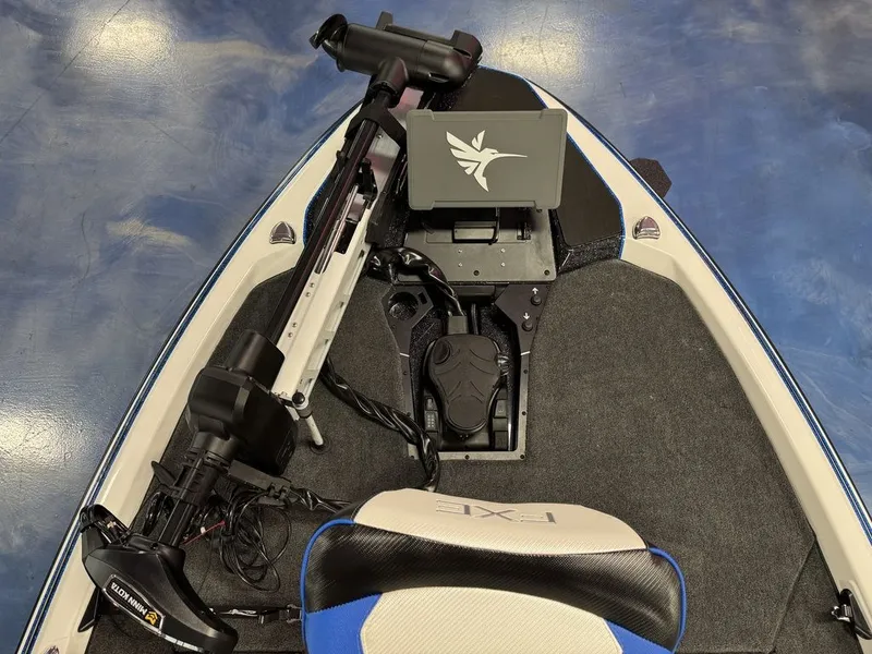 Slide: The Image of Skeeter FXE20 Limited 2027 - 10