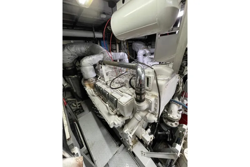 Slide: The Image of Burger Classic Motoryacht 1988 - 37