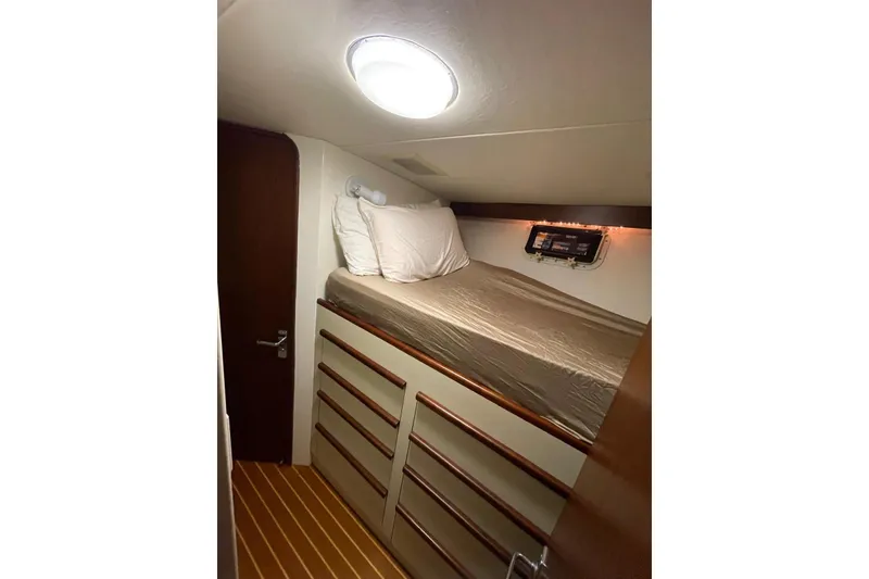 Slide: The Image of Burger Classic Motoryacht 1988 - 34