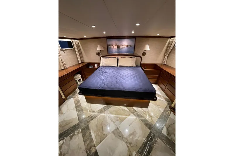 Slide: The Image of Burger Classic Motoryacht 1988 - 16