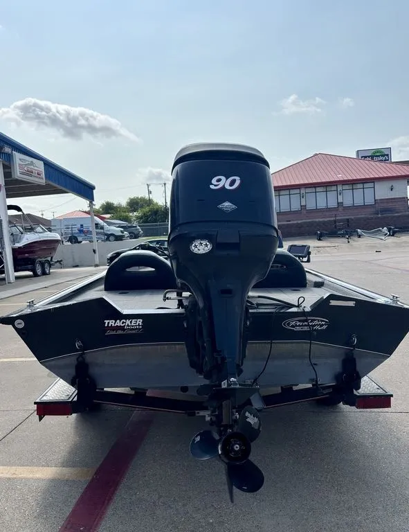 Slide: The Image of TRACKER BOATS PRO TEAM 190 TX 2006 - 5