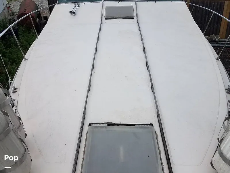 Slide: The Image of Sea Ray SRV 360 Express Cruiser 1980 - 6180671