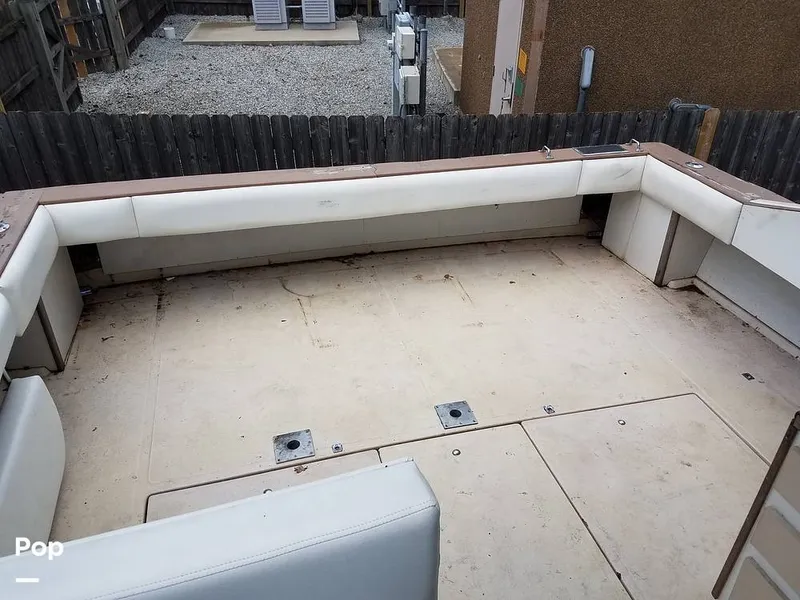 Slide: The Image of Sea Ray SRV 360 Express Cruiser 1980 - 6180800