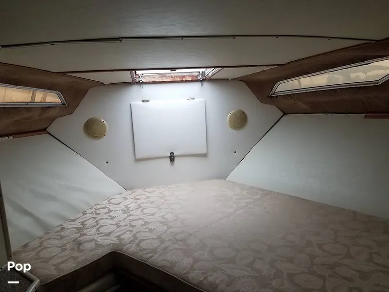 Slide: The Image of Sea Ray SRV 360 Express Cruiser 1980 - 6180748