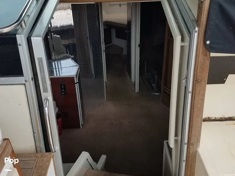 Slide: The Image of Sea Ray SRV 360 Express Cruiser 1980 - 6180723