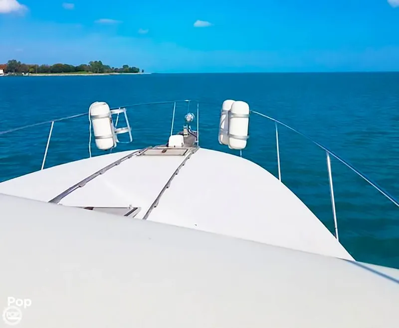 Slide: The Image of Sea Ray SRV 360 Express Cruiser 1980 - 6180823