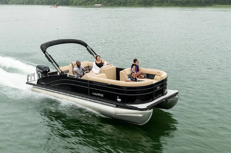 Slide: The Image of Harris 230 Cruiser 2022 - 3