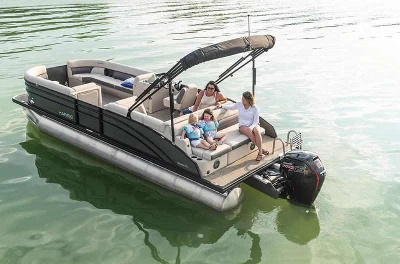 Slide: The Image of Harris 230 Cruiser 2022 - 9