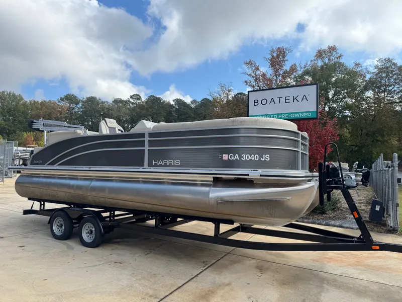 Slide: The Image of Harris 230 Cruiser 2023 - 1