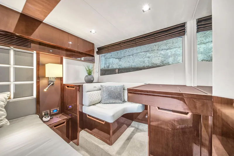 Slide: The Image of Galeon 510 Sky 2020 - 51