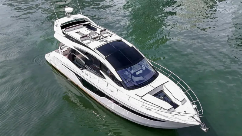 Slide: The Image of Galeon 510 Sky 2020 - 8