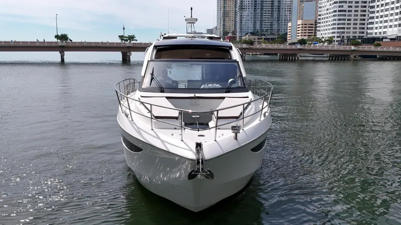 Slide: The Image of Galeon 510 Sky 2020 - 25