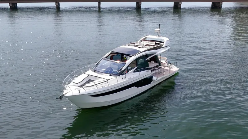 Slide: The Image of Galeon 510 Sky 2020 - 39