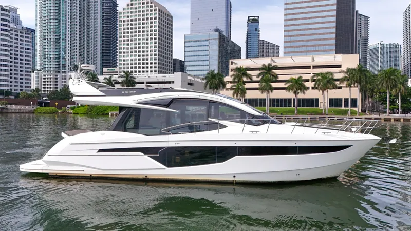 Slide: The Image of Galeon 510 Sky 2020 - 1