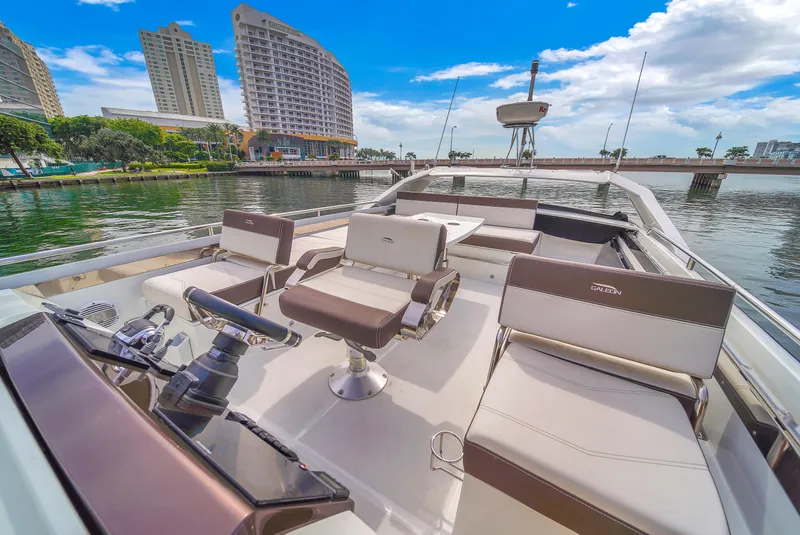 Slide: The Image of Galeon 510 Sky 2020 - 101