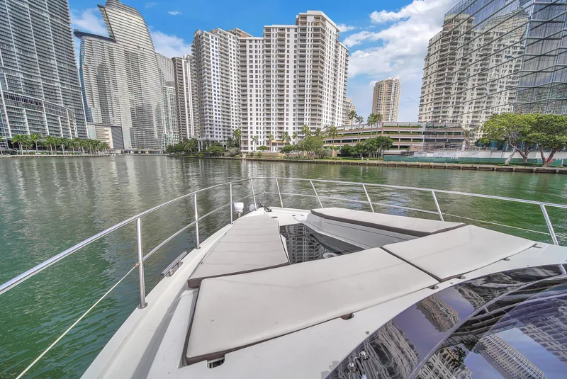 Slide: The Image of Galeon 510 Sky 2020 - 94